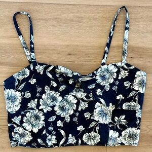 Forever 21 Black Floral Crop Top Size L